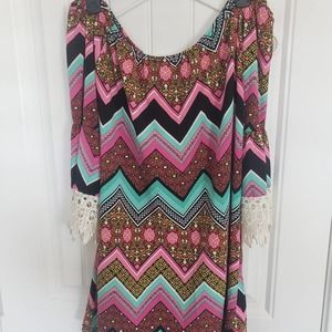 WinWin Colorful Chevron quarter sleeve tunic size S-M